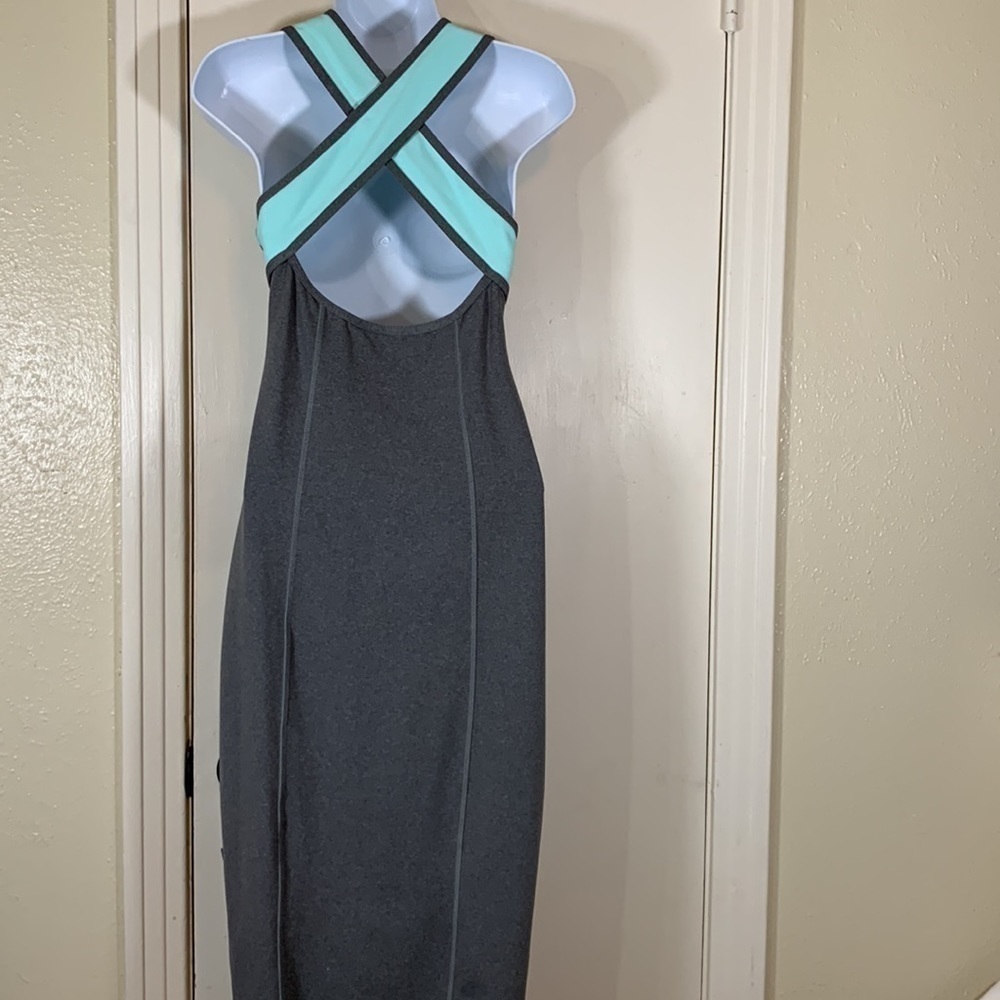 Lululemon Play Day Gray MIDI Dress, 6 - Picture 5 of 9